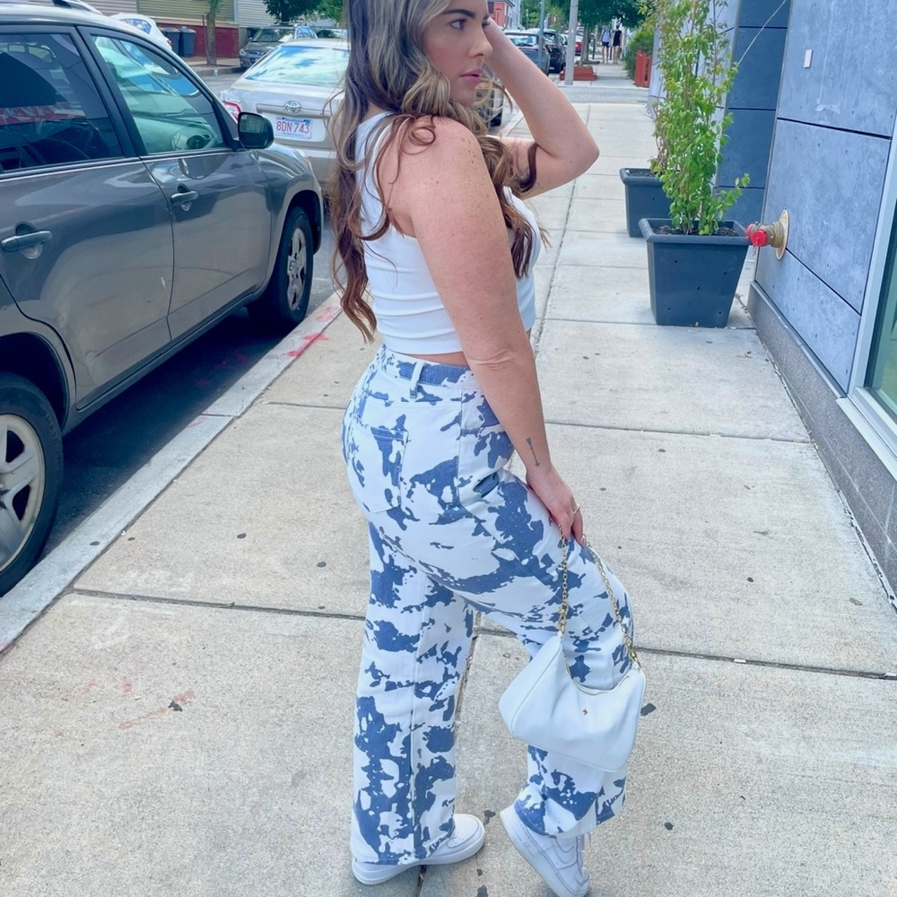 Fun Pattern Denim Pants - Picture 3 of 3
